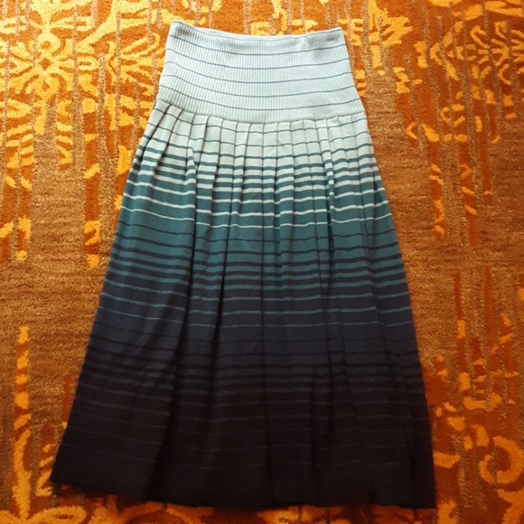 gispa Dresses & Skirts - TUTTAMAGLIA GISPA Knit Pull-On Knit Skirt Italy S